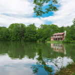 駐車場あり！自然やアスレチック満載の軽井沢でおすすめの人気公園3選