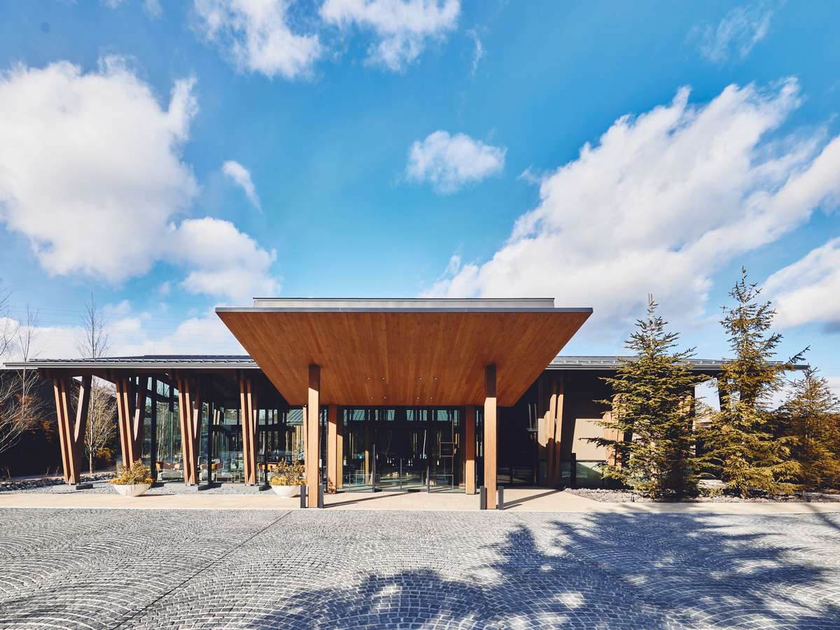 【ホテルインディゴ軽井沢】豊かな自然に囲まれた、洗練されたリゾートで過ごす特別な休日