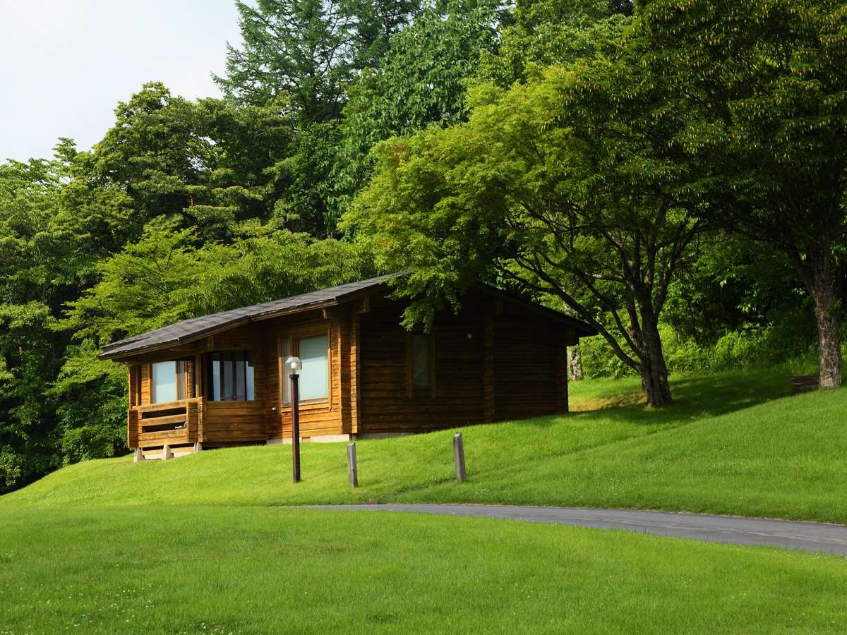 【軽井沢プリンスホテル ウエスト コテージ】自然に囲まれたコテージで非日常的な癒しの時間を