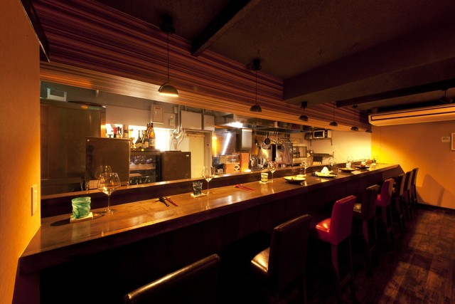 【和琉沖縄料理 さりぃ】新風を呼ぶ沖縄伝統料理：那覇市に花開く創作の世界