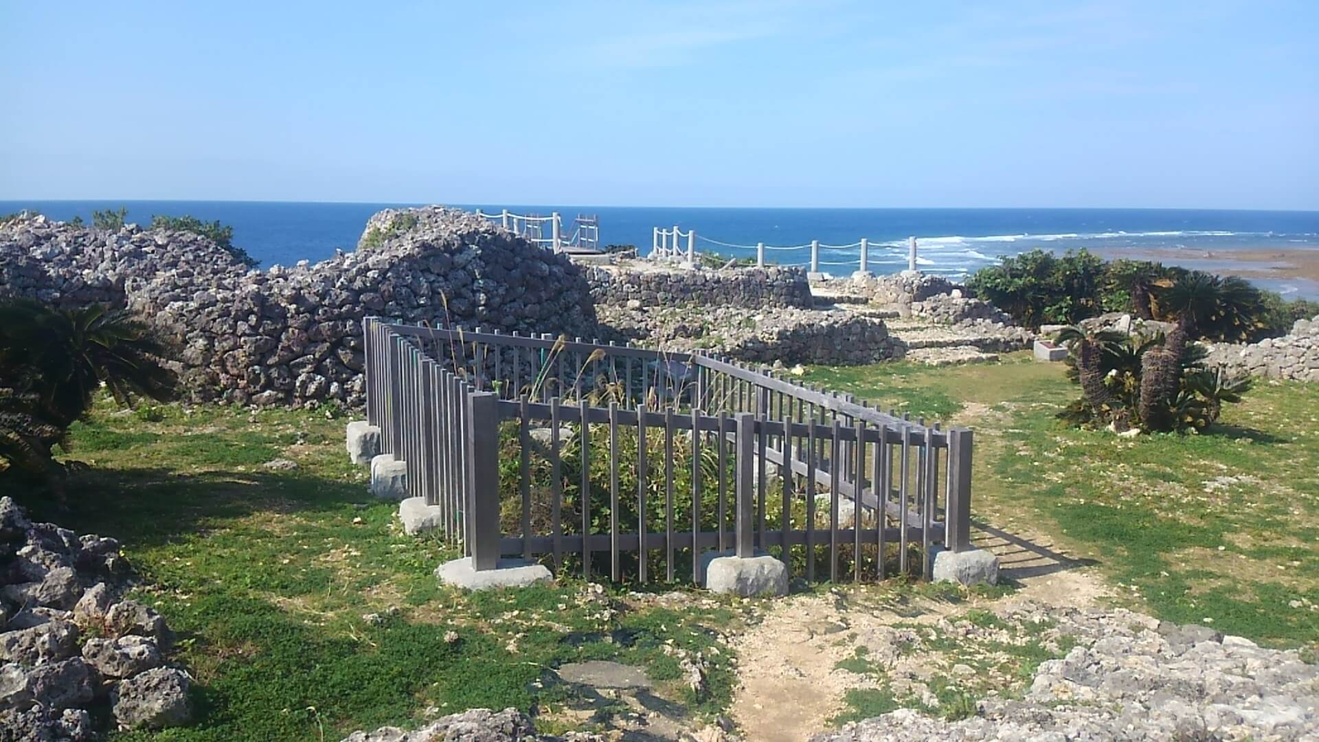 戦争の悲惨さを今に伝える、沖縄の歴史が学べる人気遺跡5選