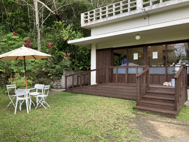 【Himbeere（ヒムベーレ）菓子店】沖縄の食材も使用！森に佇む隠れ家洋菓子店