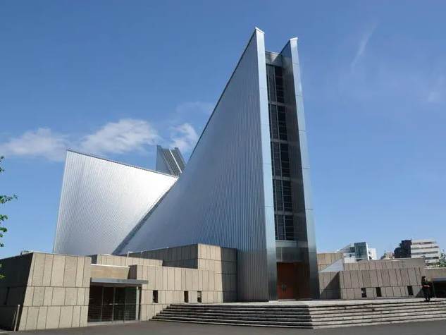 【東京カテドラル聖マリア大聖堂】文化勲章を受章した建築家・丹下健三の代表作