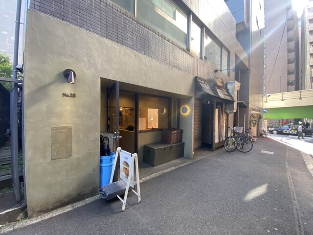 【No.18】絶品アボカドバーガー！行列必至のおすすめレストラン