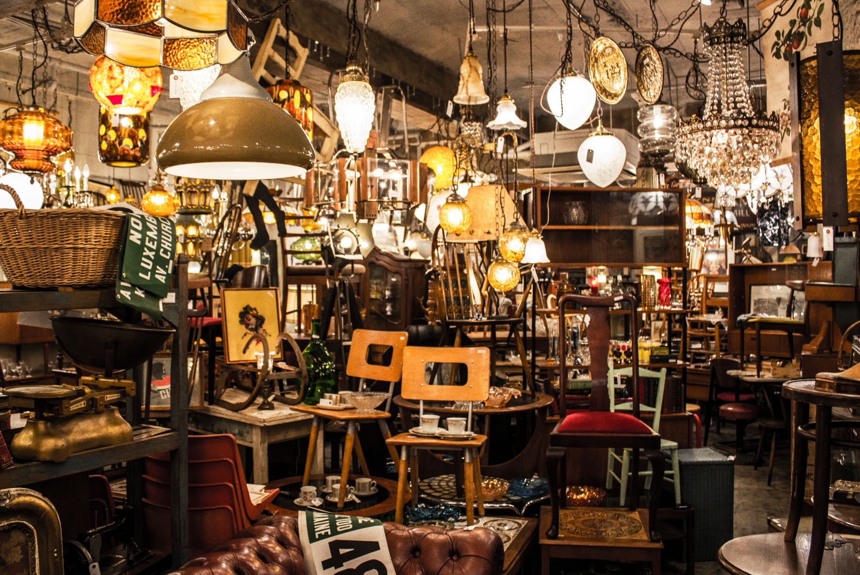 【70B ANTIQUES】世界中から集まった逸品がここに！京都の隠れたアンティーク店