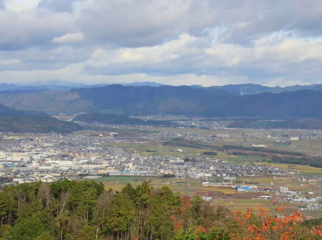 【かめおか霧のテラス】静寂の中に広がる幻想風景！京都の自然が作り出す絶景
