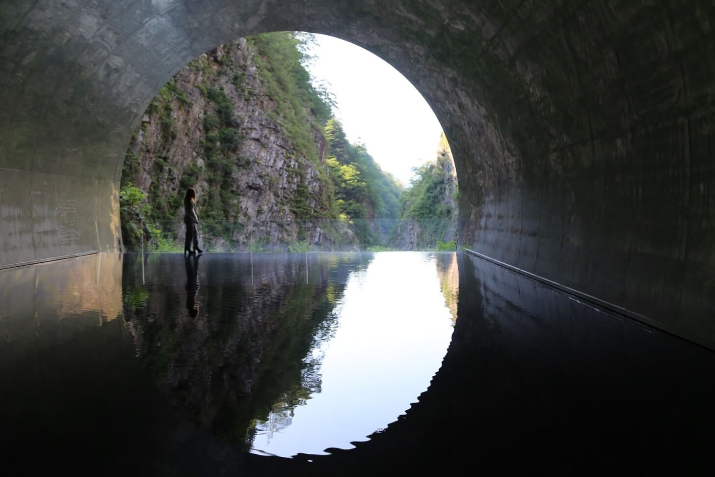 【清津峡 パノラマステーション】大自然とアートが織りなす幻想トンネル！