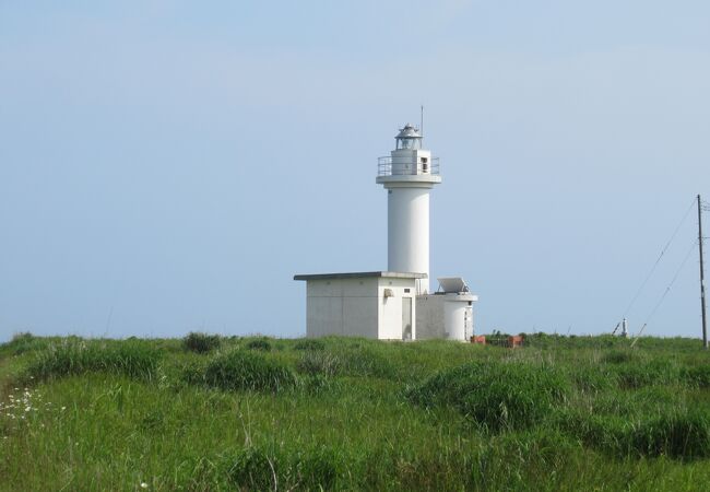 【野付埼灯台】北国の大自然に包まれる！オホーツク海を望む静寂の灯台