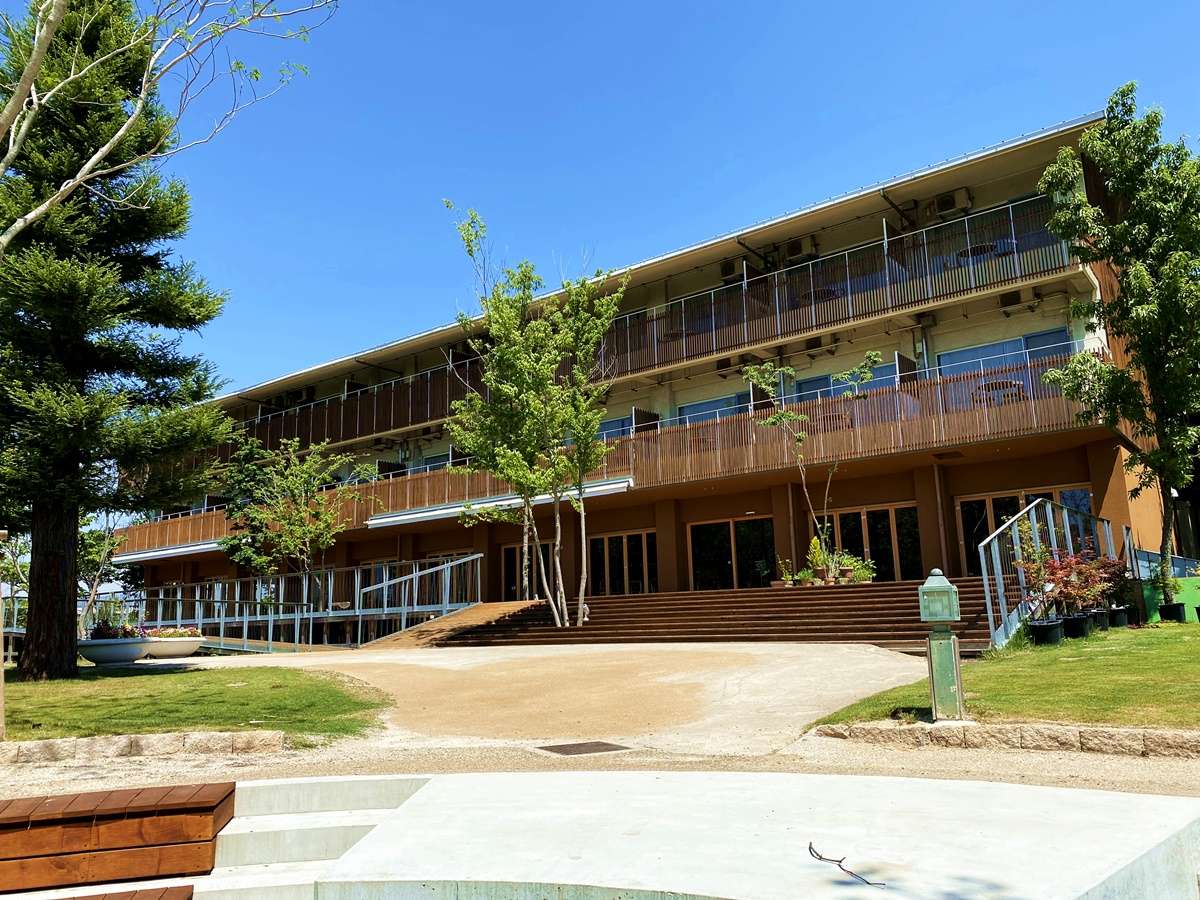 【ホテル・ロッジ舞洲】手ぶらでOK！BBQと広大な庭園で非日常を楽しむリゾートホテル