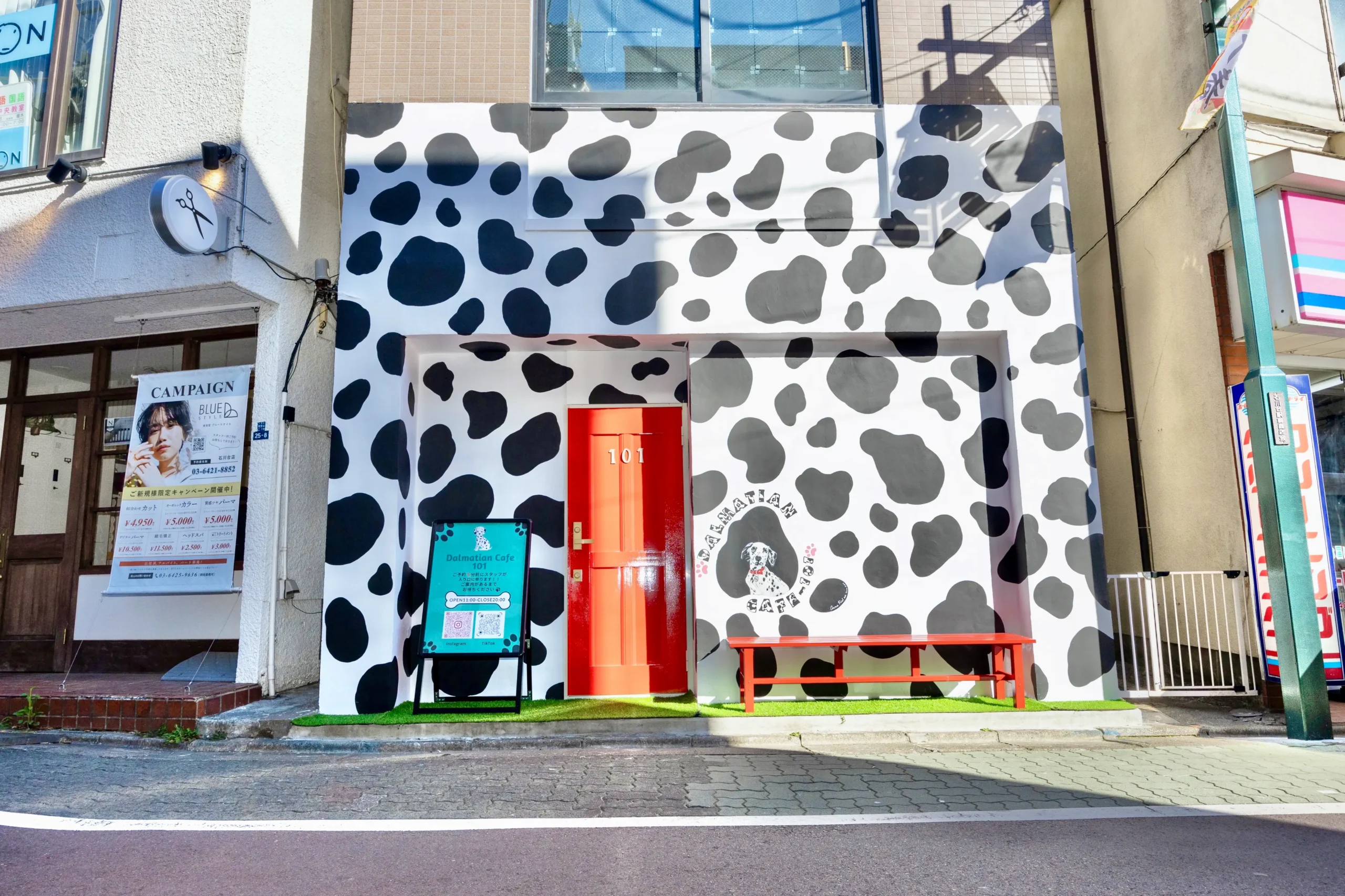 【DALMATIAN CAFE 101】都内で珍しい！ダルメシアンと遊べる新感覚のカフェ