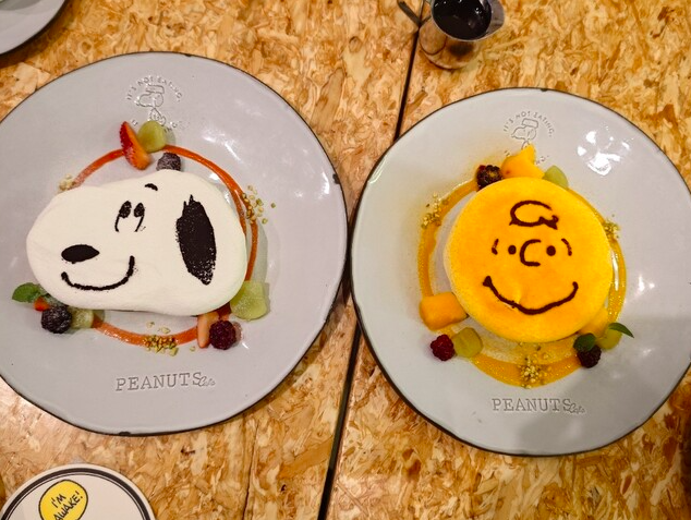 スヌーピーとチャーリー・ブラウンのパンケーキ