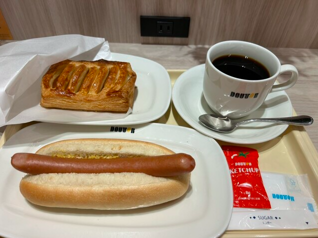 アップルパイ, ジャーマンドック, ブレンドコーヒー