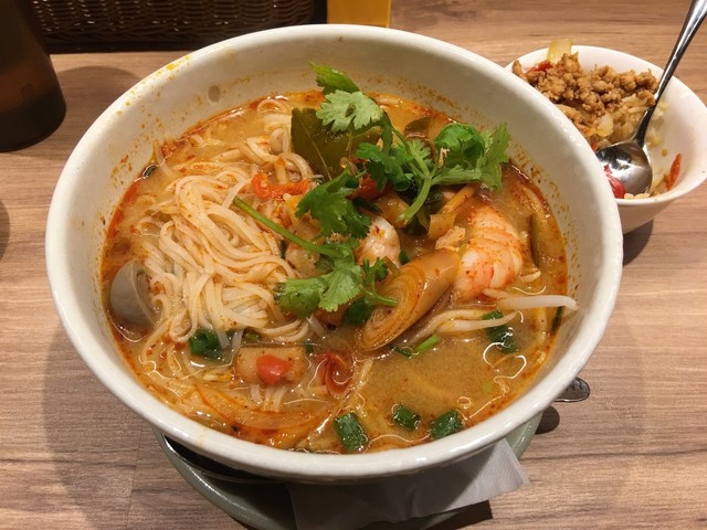 トムヤム麺