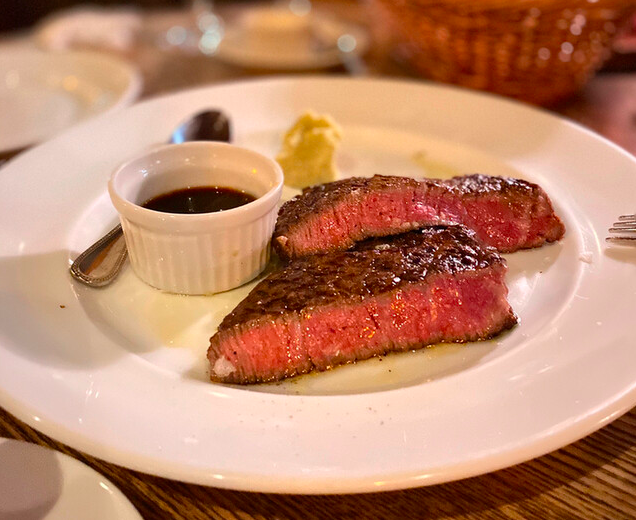 A5黒毛和牛の炭火焼き