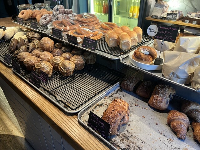 MORETHAN BAKERY 内装