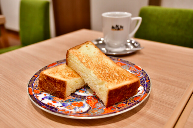 厚切りトースト