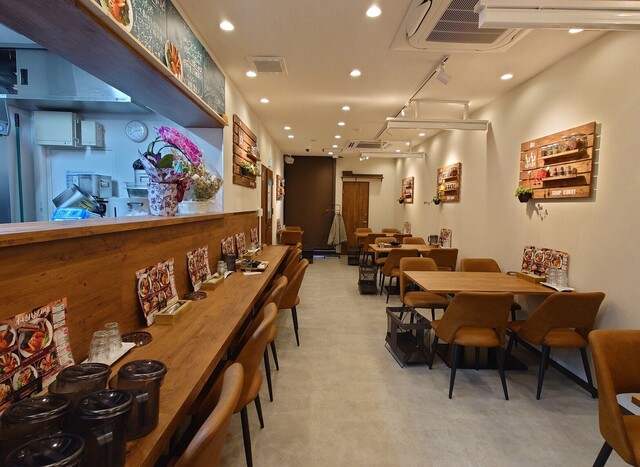 【札幌スープカレー絲 神保町店】野菜たっぷり！スープも選べる満足度抜群のカレー専門店