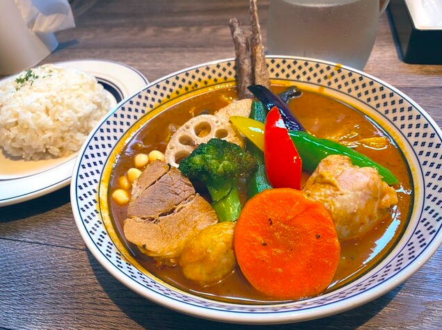 豚角煮とチキン1/2 と野菜