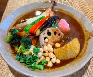 もりもり野菜とチキンのカレー