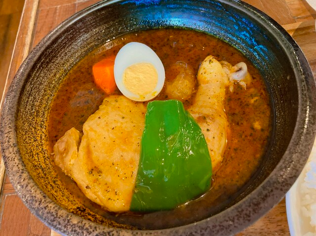 骨付きチキンのスープカレー
