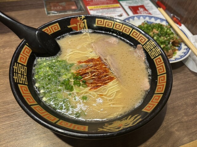 とんこつラーメン