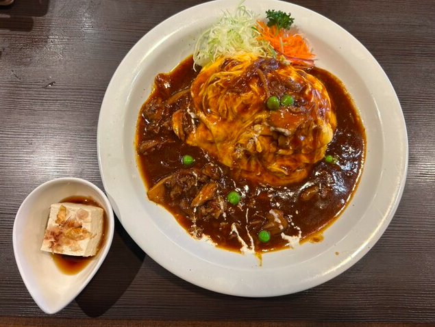 月曜限定 オムハヤシ定食