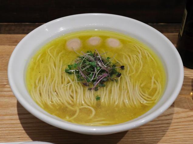 黄ニラ煮干ソバ+うずら味玉トッピング