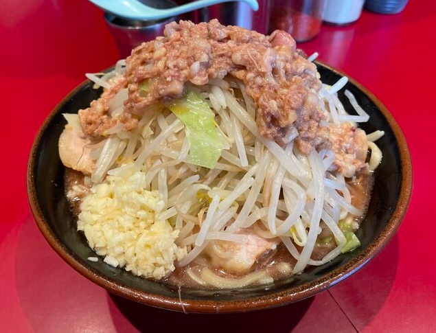 ラーメン 豚2枚 (ニンニク, アブラ)