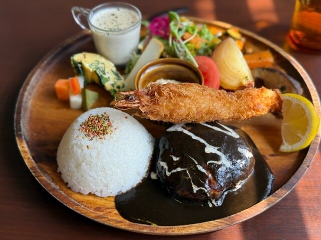 ハンバーグ＆海老フライプレート