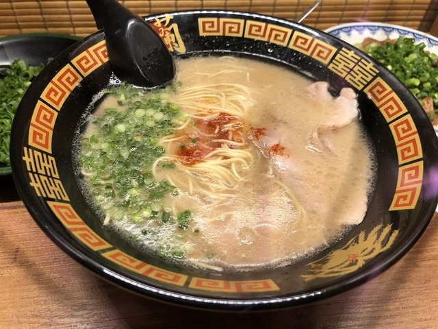 天然とんこつラーメン