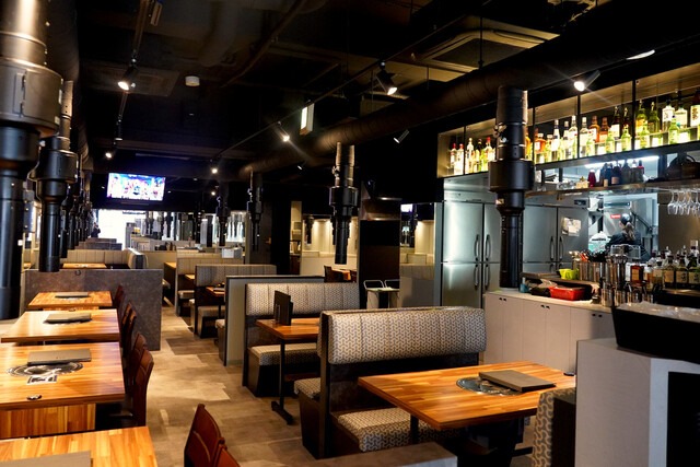 【ヨプの王豚塩焼 福岡天神店】旨みが凝縮！14日熟成の極厚サムギョプサルが人気の韓国料理店