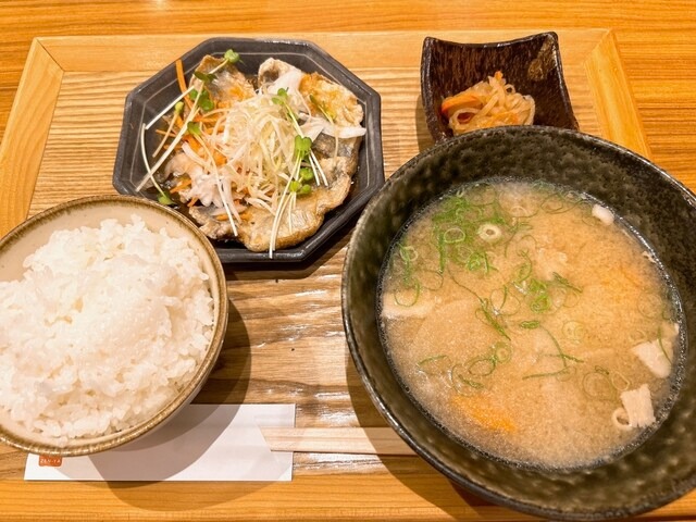 ごちそう豚汁と鯵の南蛮膳