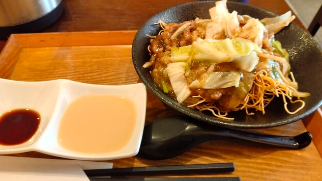 麺セット 牛肉あんかけの揚げそば