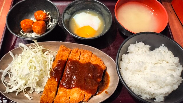 チキンカツ定食