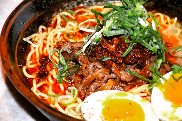 牛骨スパイシーラーメン