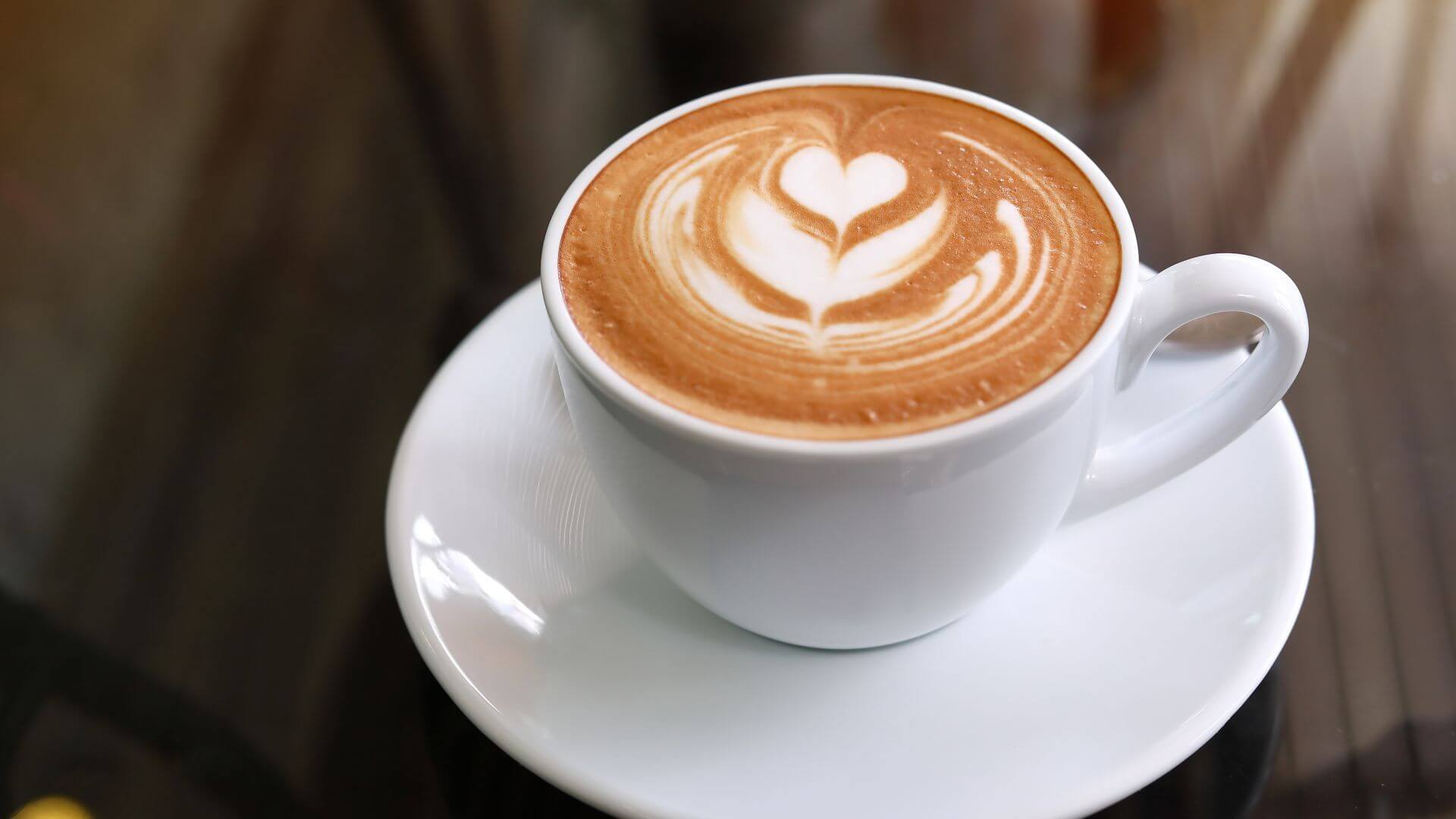 大阪・京橋の人気カフェ特集｜SNS映え抜群◎スイーツも夜カフェもゆったり満喫できるお店14選