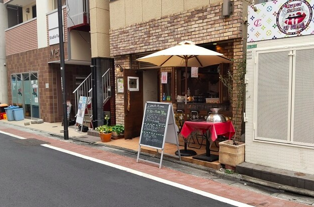 【ヴィーノエラーボ 練馬店】ワインセラーと絶品パスタが出会う練馬の食の名所