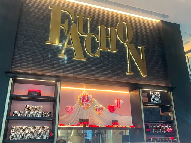 【サロン ド テ フォション】京都の四季を彩るスイーツと紅茶が織りなす贅沢な午後