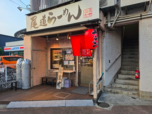 【尾道らーめん 麺屋壱世】出汁の旨みと背脂のコク広島で出会える王道尾道ラーメンの味