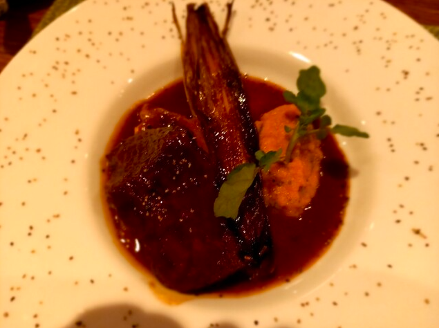 牛ホホ肉赤ワイン煮