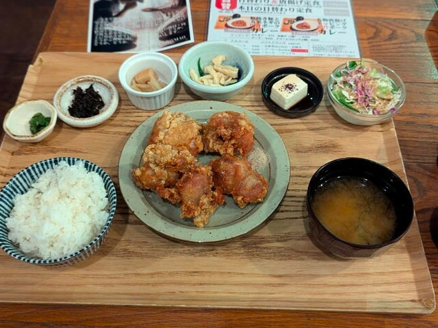 【名物】唐揚げ食べ放題定食