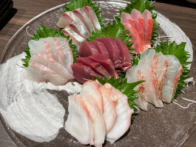 刺身の盛り合わせ