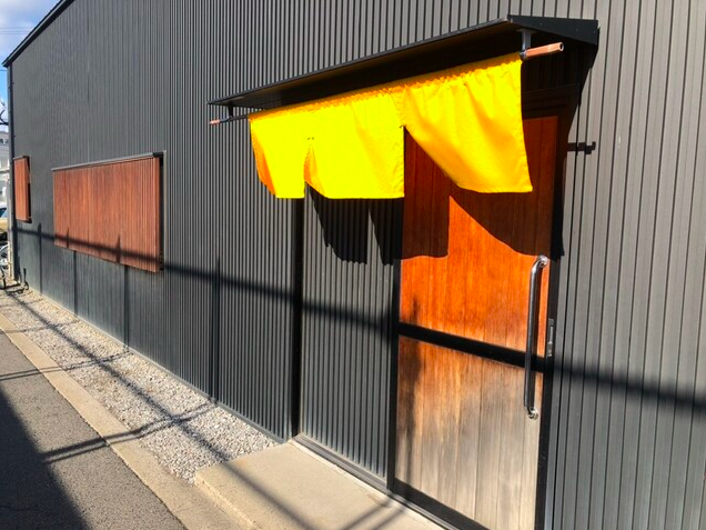 【手打うどん はりや】極太手打ちうどんと山盛りイカ天の衝撃