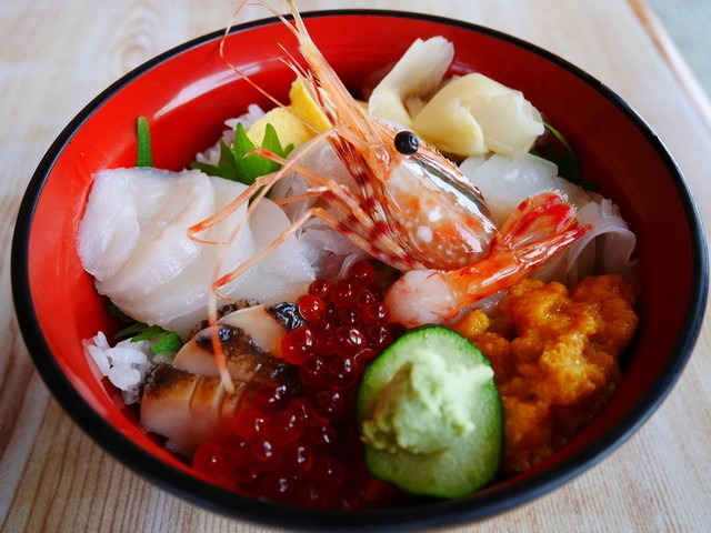 海鮮丼