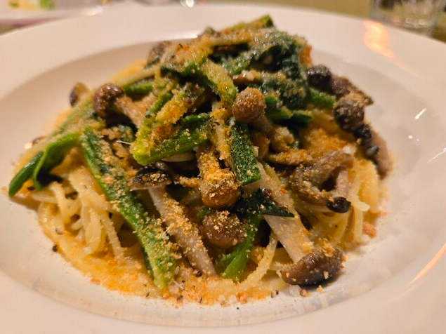 坂東さんのほうれん草と干しきのこのオイルソースパスタ