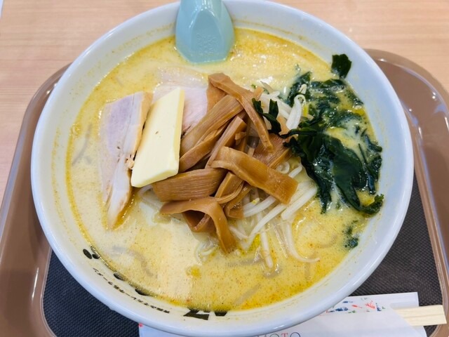 みそカレー牛乳ラーメン