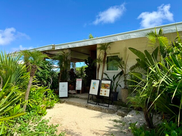 【gelato Cafe Ninufa】ハート岩を望む池間島の絶景カフェで味わう島素材ジェラート