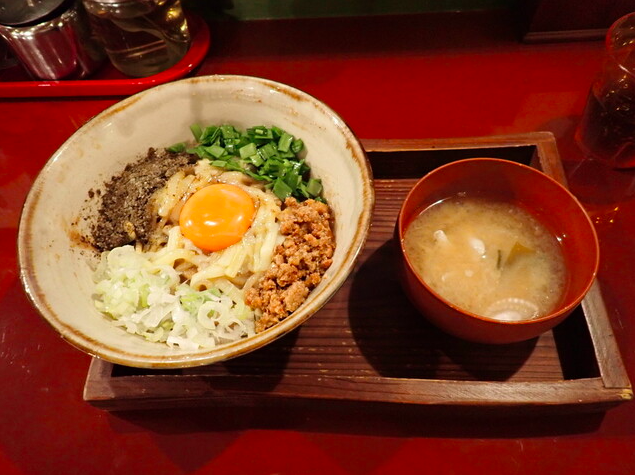 まぜ麺焦がしチーズ