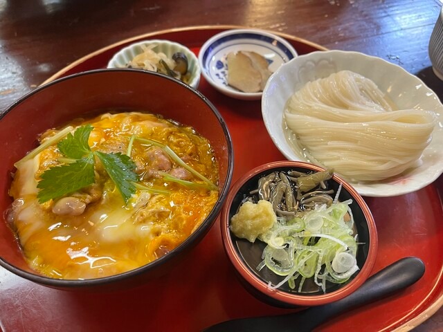 比内地鶏丼＋稲庭うどん