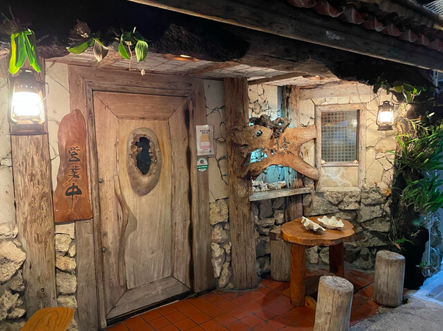 【まーちぬ家】優しい接客と料理がそろう那覇の一軒家ごはん処